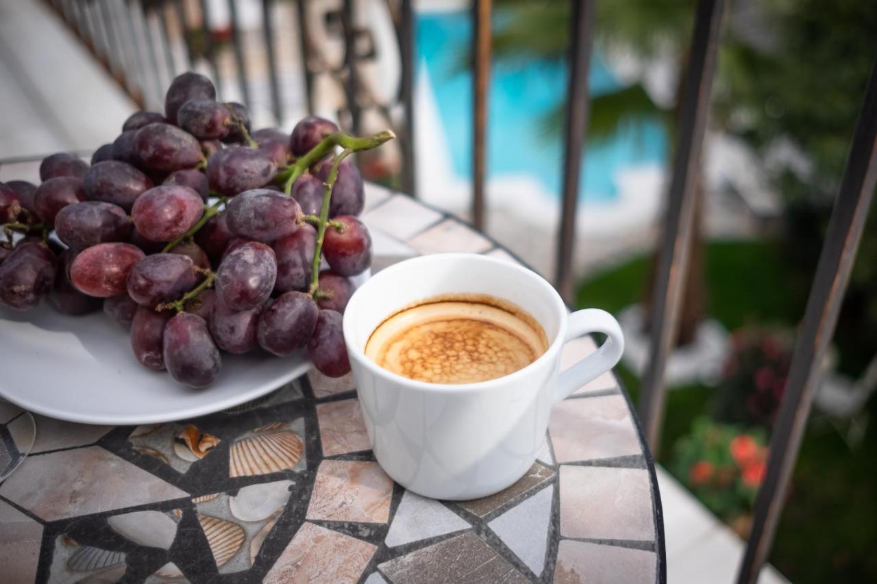 Boutique X Pueblo, Benalmadena Hotel Kültér fotó